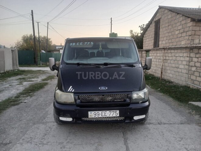 Ford Transit-1
