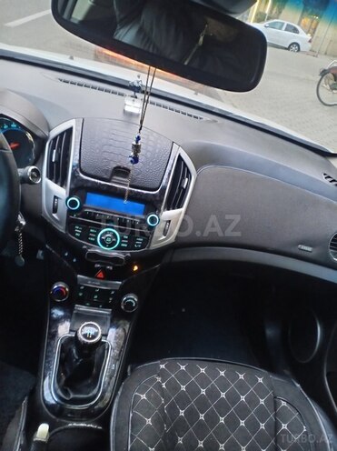 Chevrolet Cruze-6