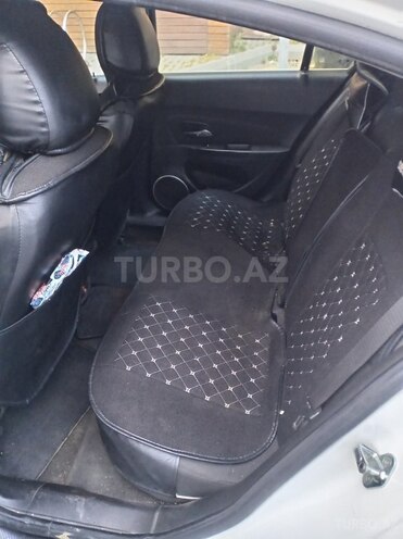 Chevrolet Cruze-7