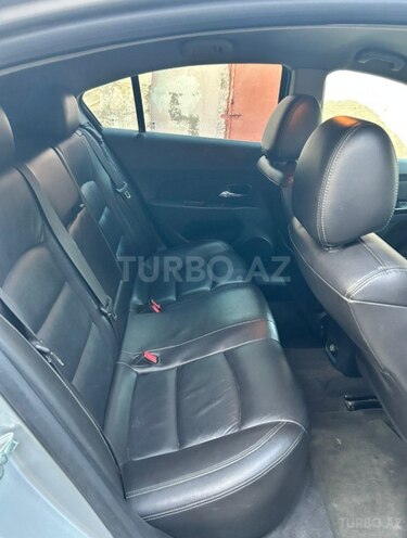 Chevrolet Cruze-8