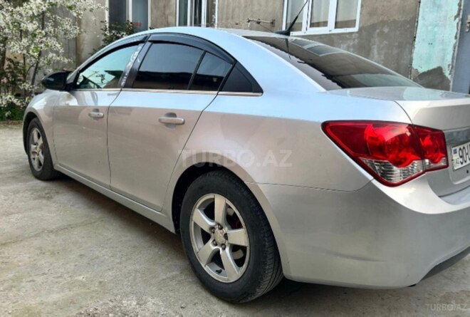 Chevrolet Cruze-5