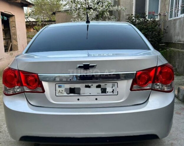 Chevrolet Cruze-2