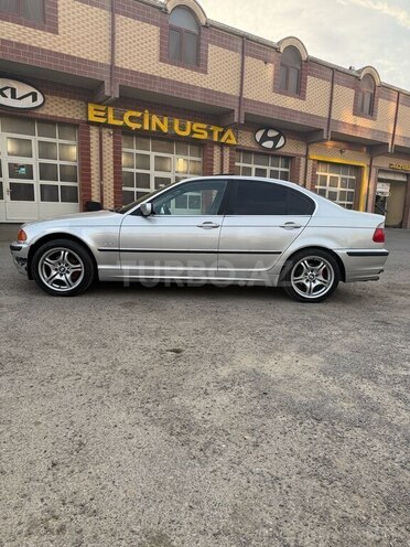 BMW 323-5