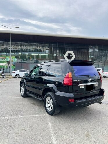 Toyota Land Cruiser Prado-4