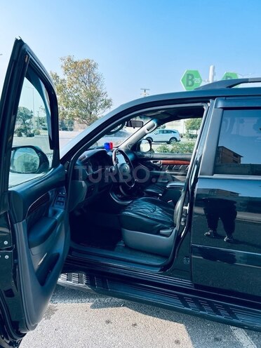 Toyota Land Cruiser Prado-9