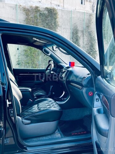 Toyota Land Cruiser Prado-8