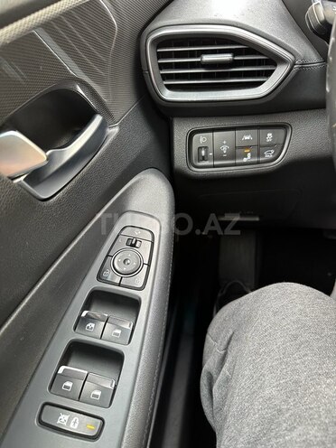 Hyundai Santa Fe-5