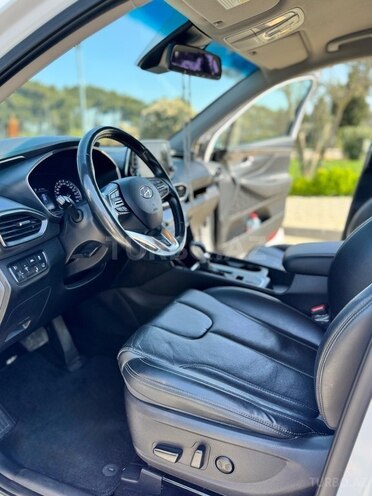 Hyundai Santa Fe-10