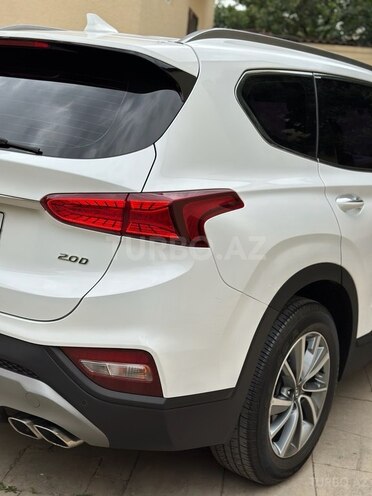 Hyundai Santa Fe-6