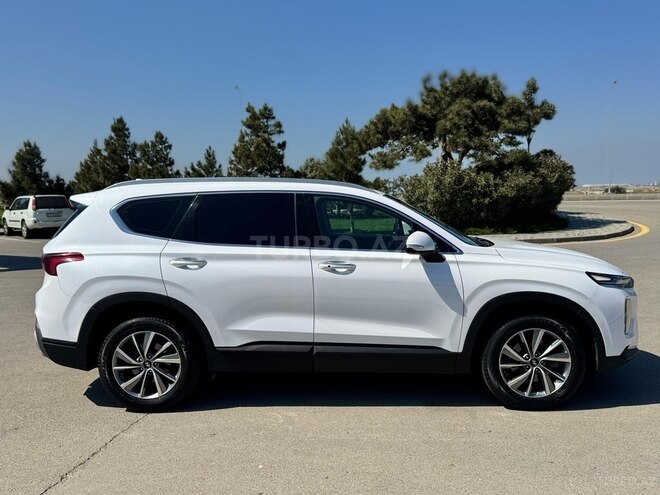 Hyundai Santa Fe-17