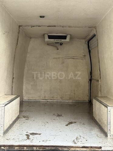 Ford Transit-8