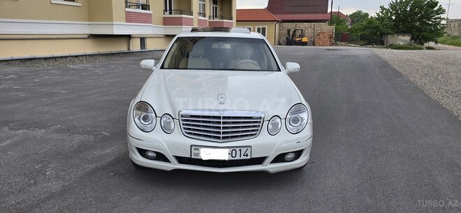 Mercedes E 300-1