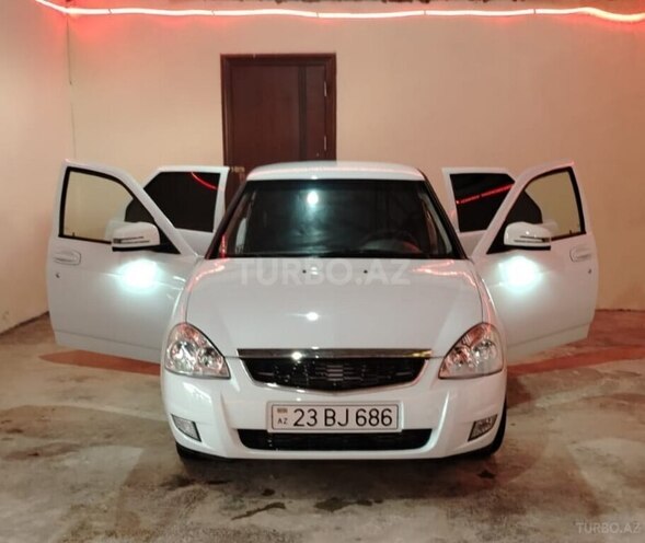 LADA (VAZ) Priora-1