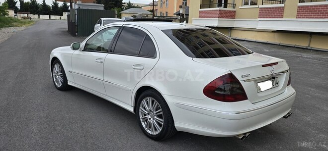 Mercedes E 300-5