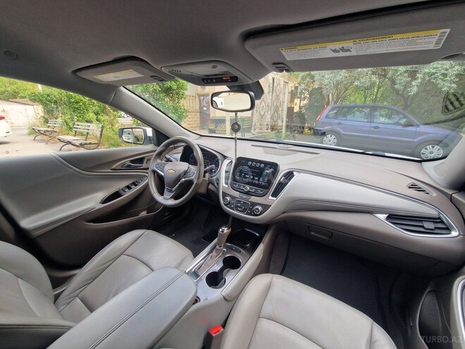 Chevrolet Malibu-13