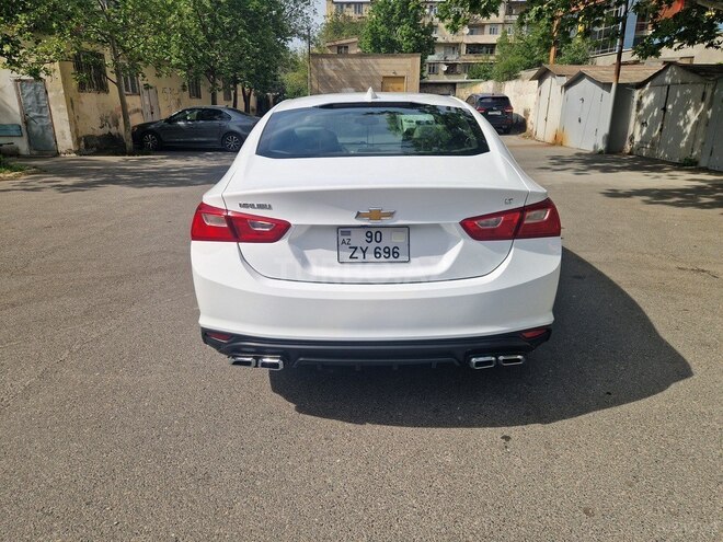 Chevrolet Malibu-5