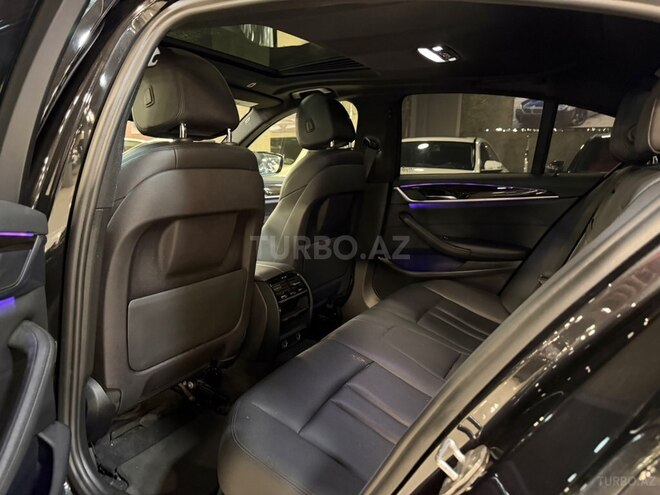 BMW 530-12