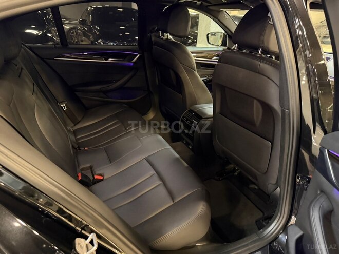 BMW 530-11