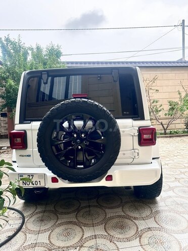 Jeep Wrangler-10