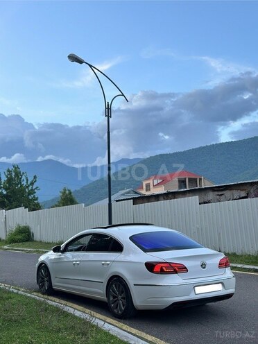 Volkswagen Passat CC-4