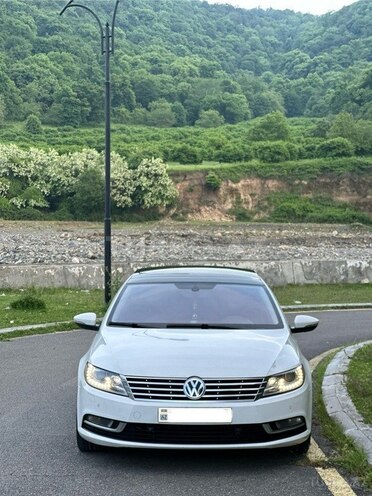 Volkswagen Passat CC-3