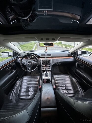 Volkswagen Passat CC-8