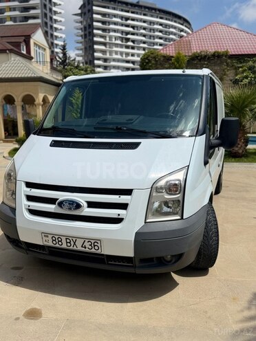 Ford Transit-1