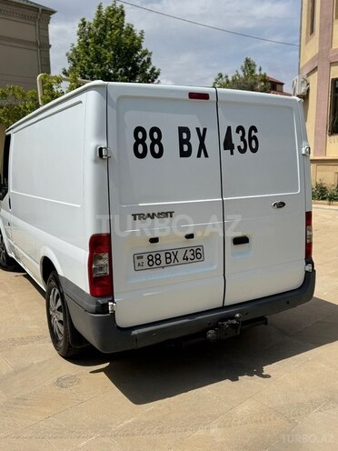 Ford Transit-3