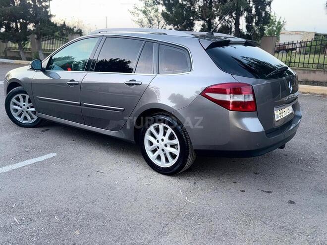 Renault Laguna-2