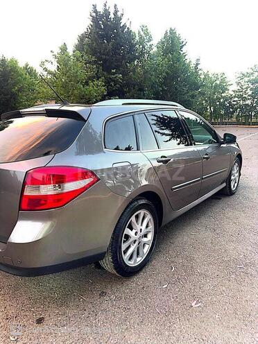 Renault Laguna-4