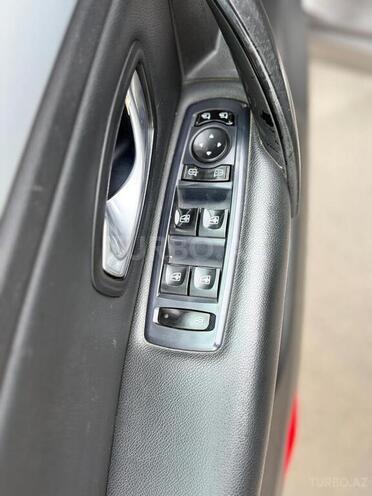 Renault Laguna-12