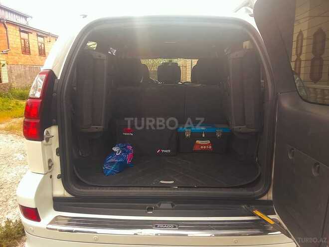 Toyota Land Cruiser Prado-12
