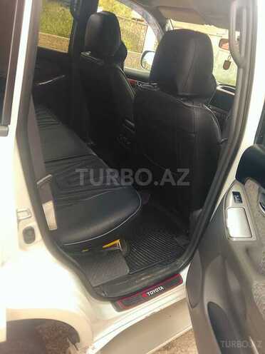 Toyota Land Cruiser Prado-10