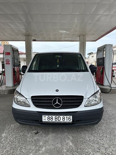 Mercedes Vito-1