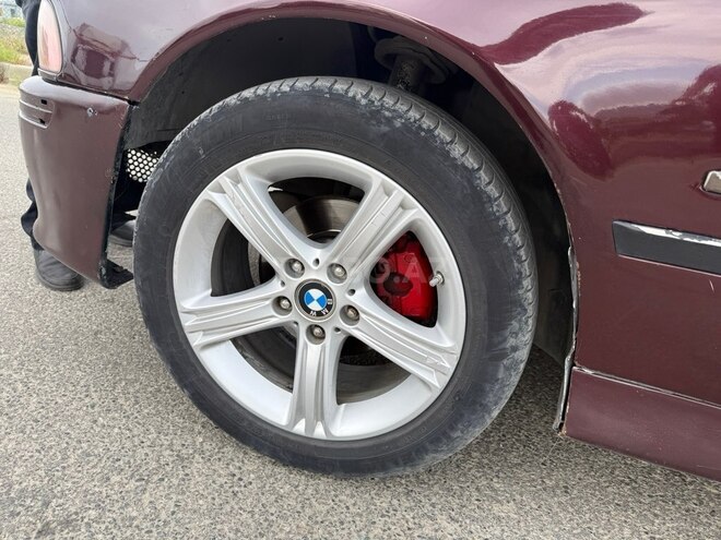 BMW 523-8