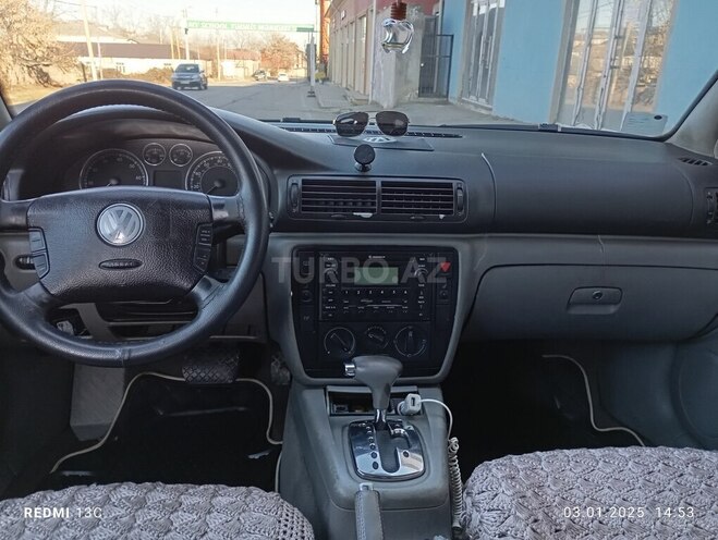 Volkswagen Passat-5