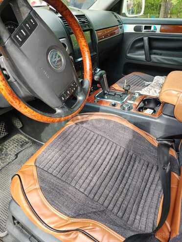 Volkswagen Touareg-3