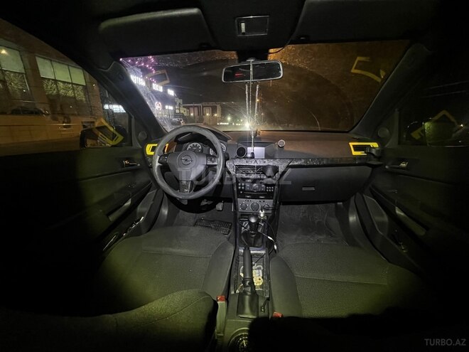 Opel Astra-13