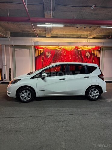 Nissan Note-4