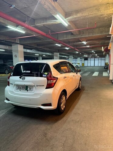 Nissan Note-2
