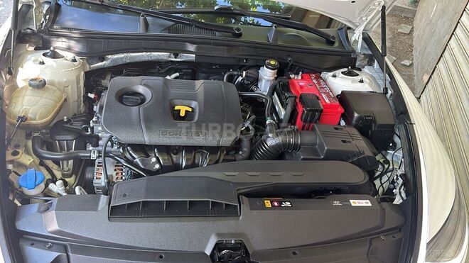 Hyundai Sonata-2