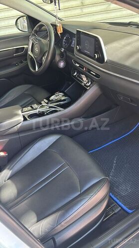 Hyundai Sonata-6