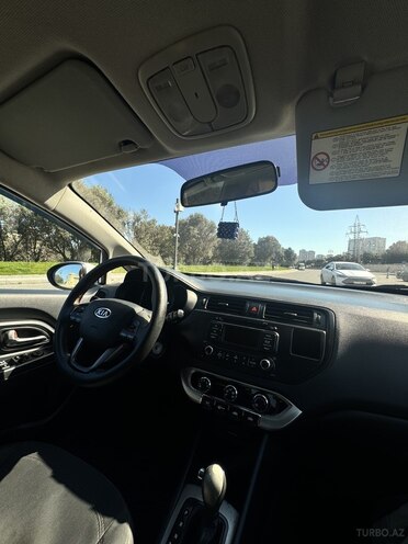 Kia Rio-11