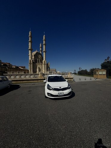 Kia Rio-8