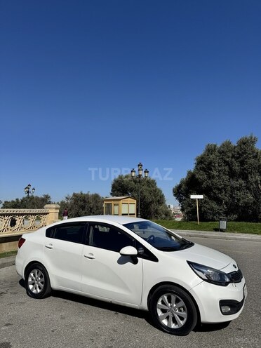 Kia Rio-7