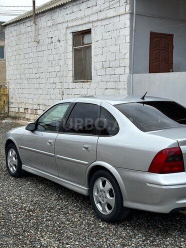 Opel Vectra-3