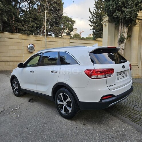 Kia Sorento-4