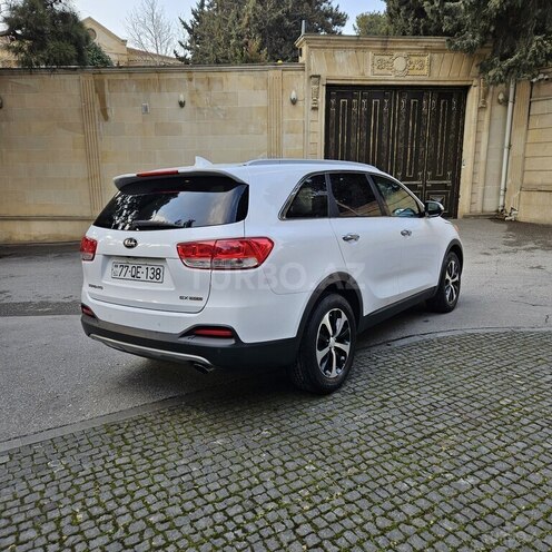 Kia Sorento-7