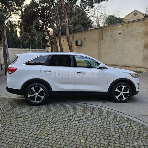 Kia Sorento-8