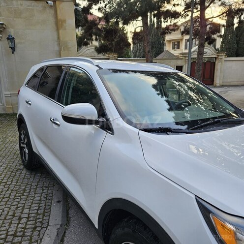 Kia Sorento-10